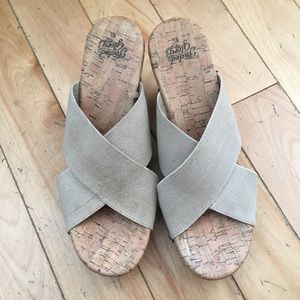 Cork wedges